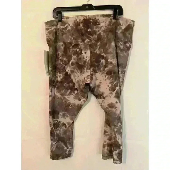 Lululemon Align High-Rise‎ Crop 21" Women's Size 20 - Picture 1 of 3